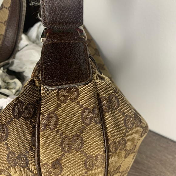 Authentic Gucci Purse - Picture 6 of 7